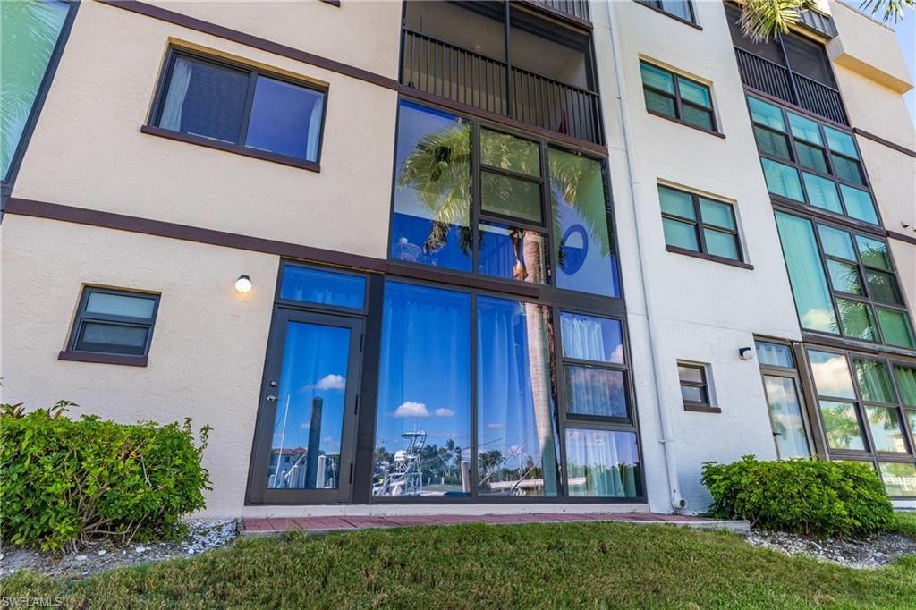 801 River Point Dr, Unit 102A, Naples, FL 34102 Photo