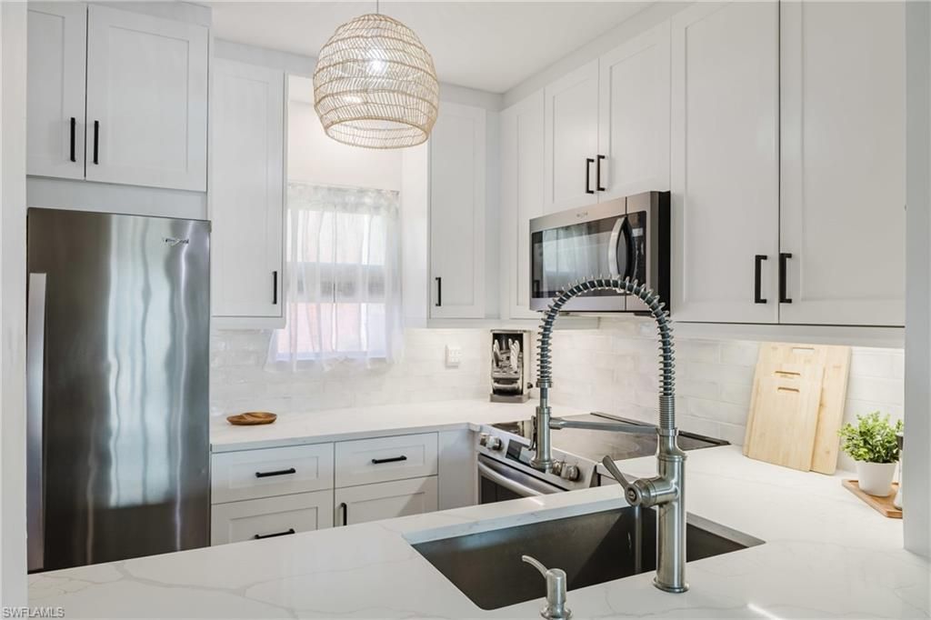 801 River Point Dr, Unit 102A, Naples, FL 34102 Photo