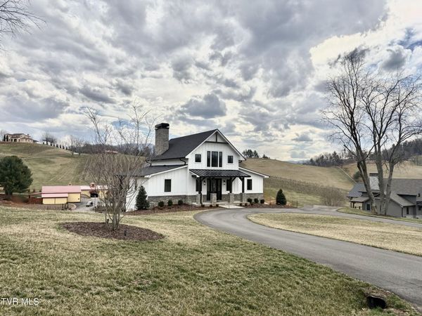 190 Farmhouse Village Trail, Butler, TN 37640