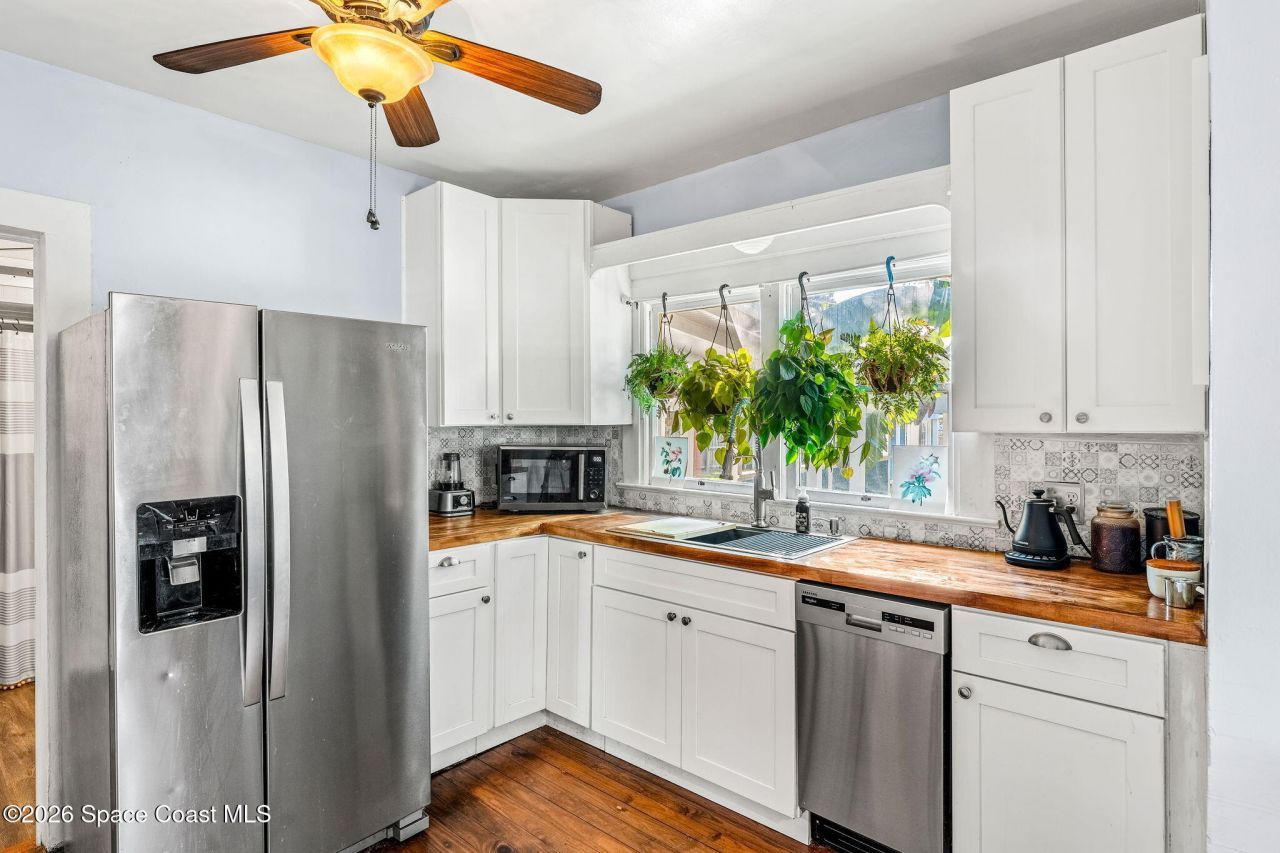 1654 Highland Avenue , Melbourne, FL 32935 Photo