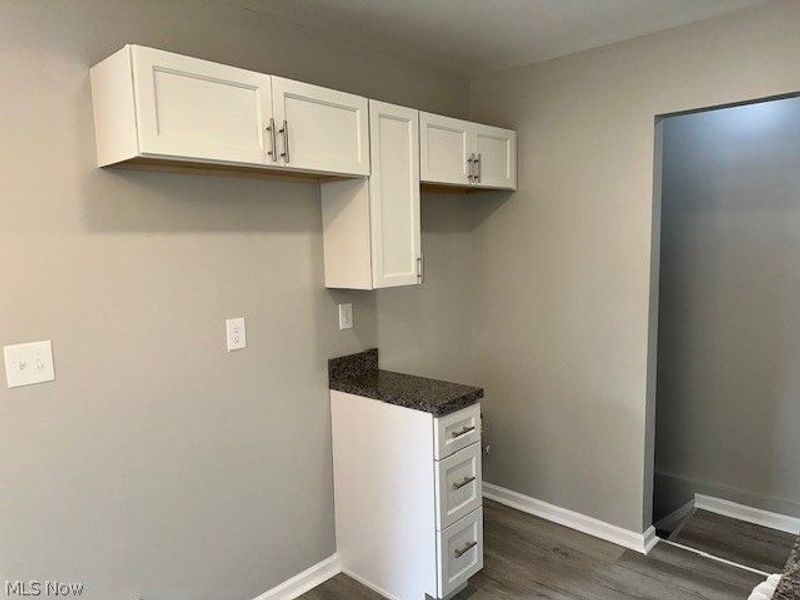 15707 Cloverside Avenue, Cleveland, OH 44128 Photo 2