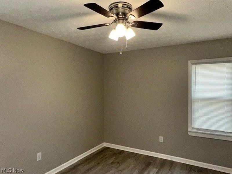 15707 Cloverside Avenue, Cleveland, OH 44128 Photo 9