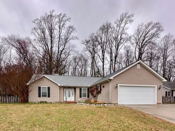 156 CHAPEL BRANCH, HEBRON, MD 21830