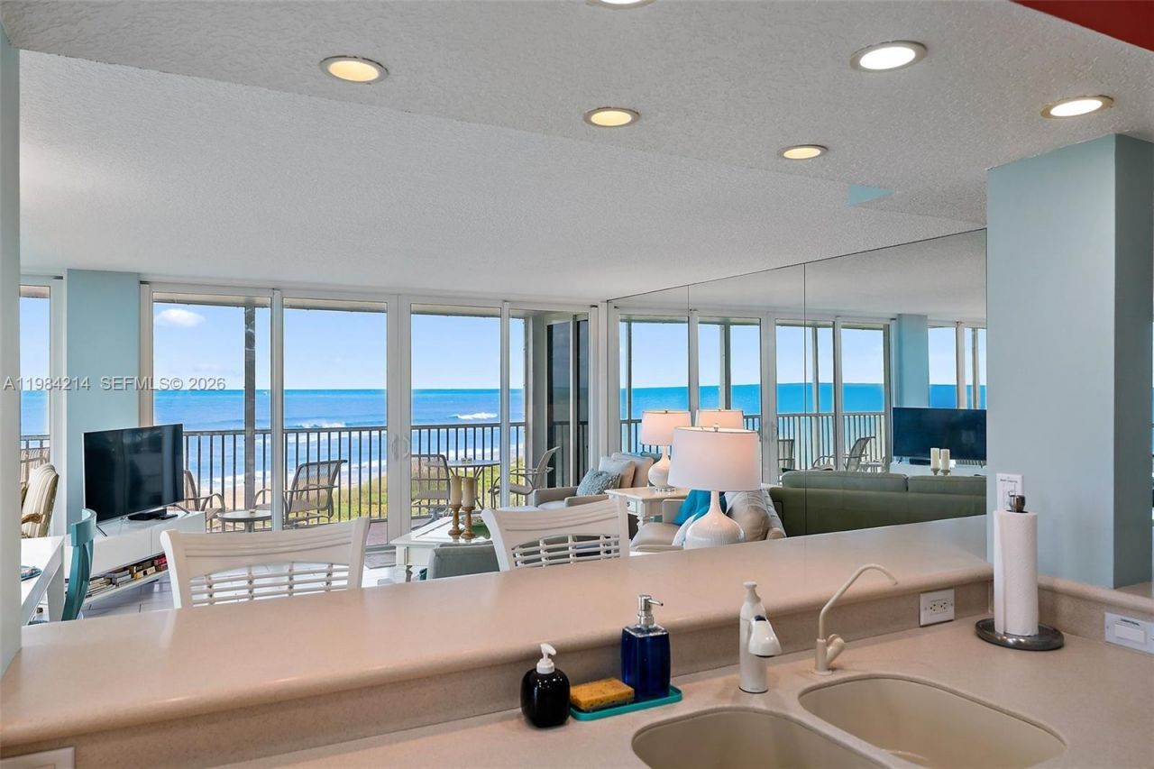 669 NE Plantation Rd, Unit 406, Hutchinson Island, FL 34996 Photo