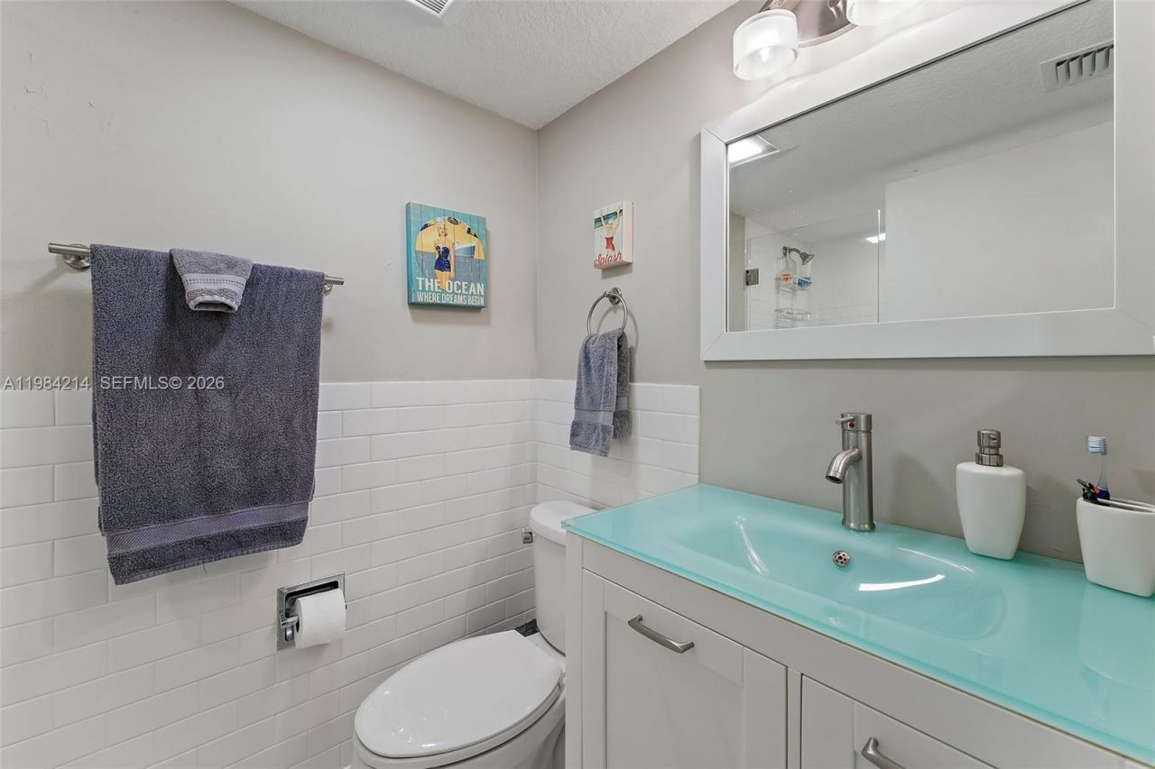 669 NE Plantation Rd, Unit 406, Hutchinson Island, FL 34996 Photo