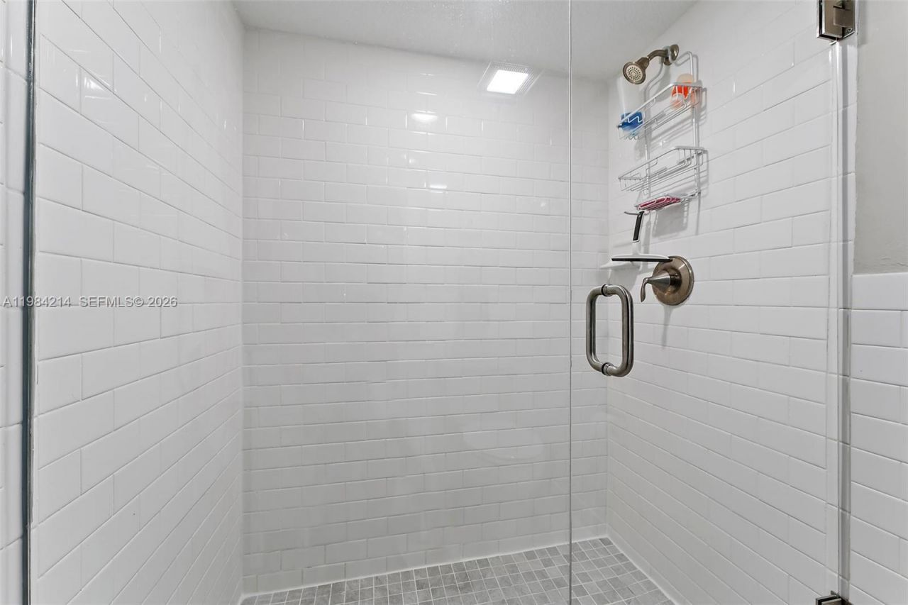 669 NE Plantation Rd, Unit 406, Hutchinson Island, FL 34996 Photo