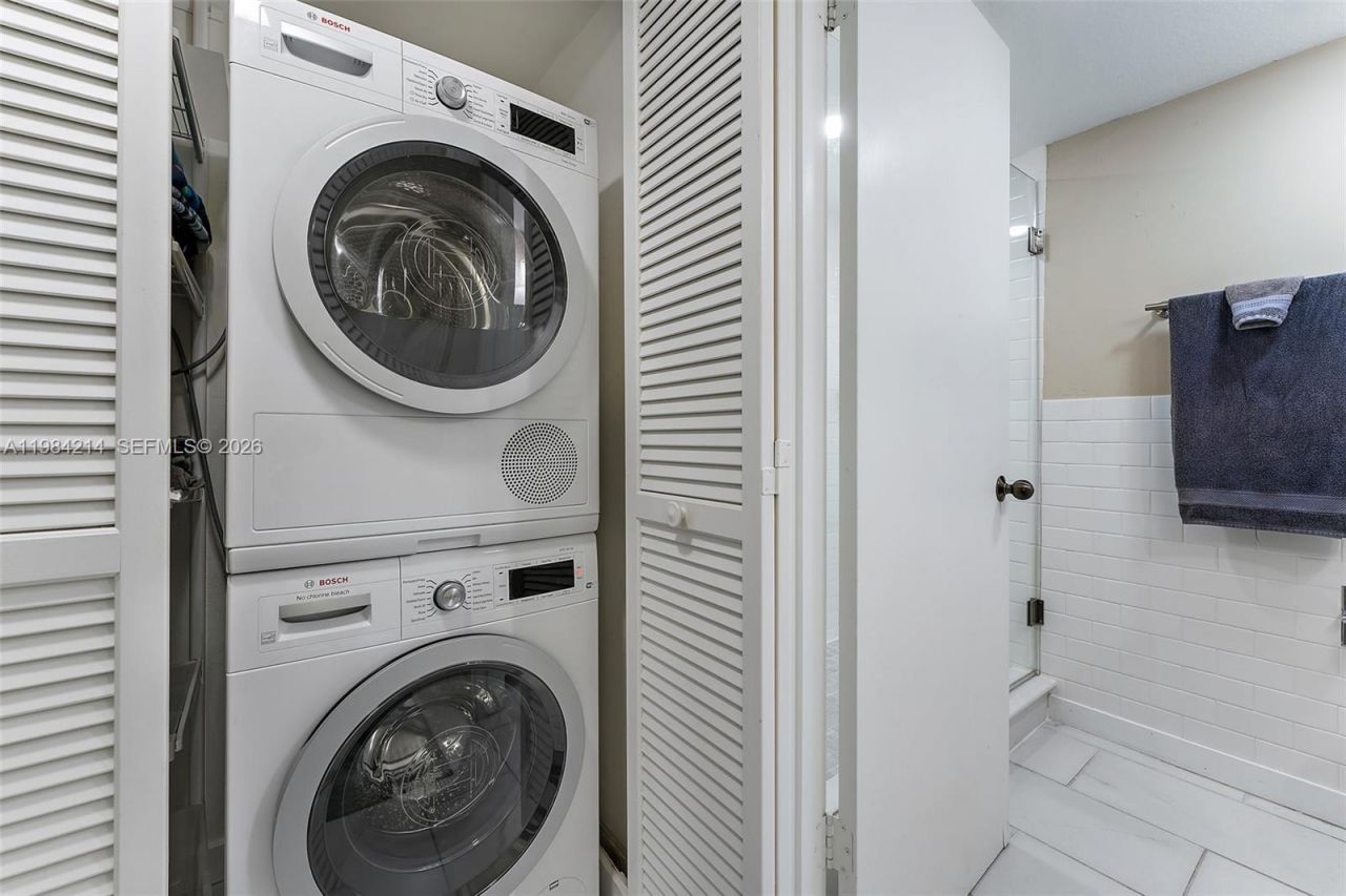 669 NE Plantation Rd, Unit 406, Hutchinson Island, FL 34996 Photo