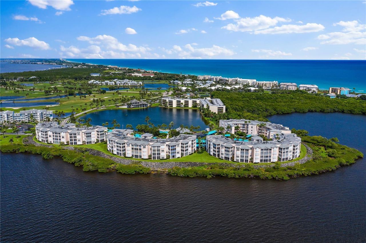 669 NE Plantation Rd , Unit 406, Hutchinson Island, FL 34996 Photo