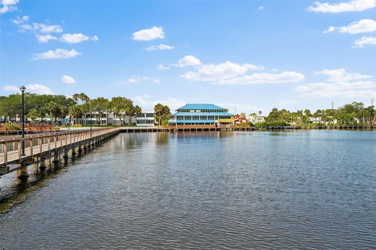 669 NE Plantation Rd, Unit 406, Hutchinson Island, FL 34996 Photo