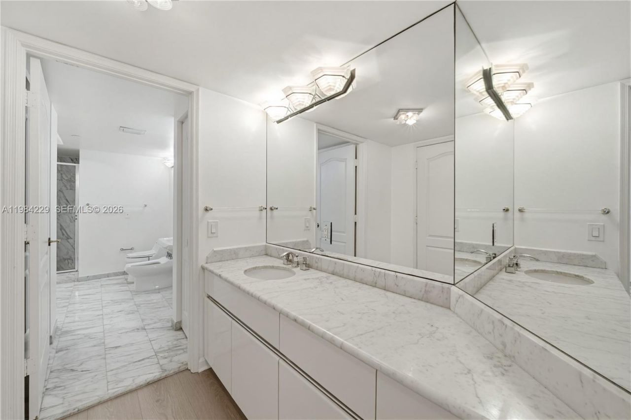 5757 Collins Ave, Unit 707, Miami Beach, FL 33140 Photo