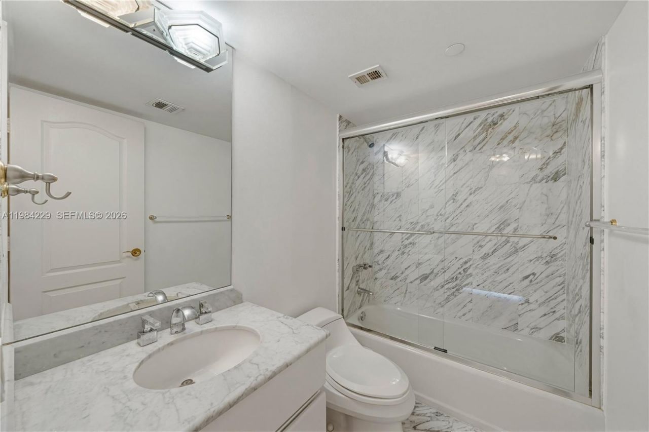 5757 Collins Ave, Unit 707, Miami Beach, FL 33140 Photo