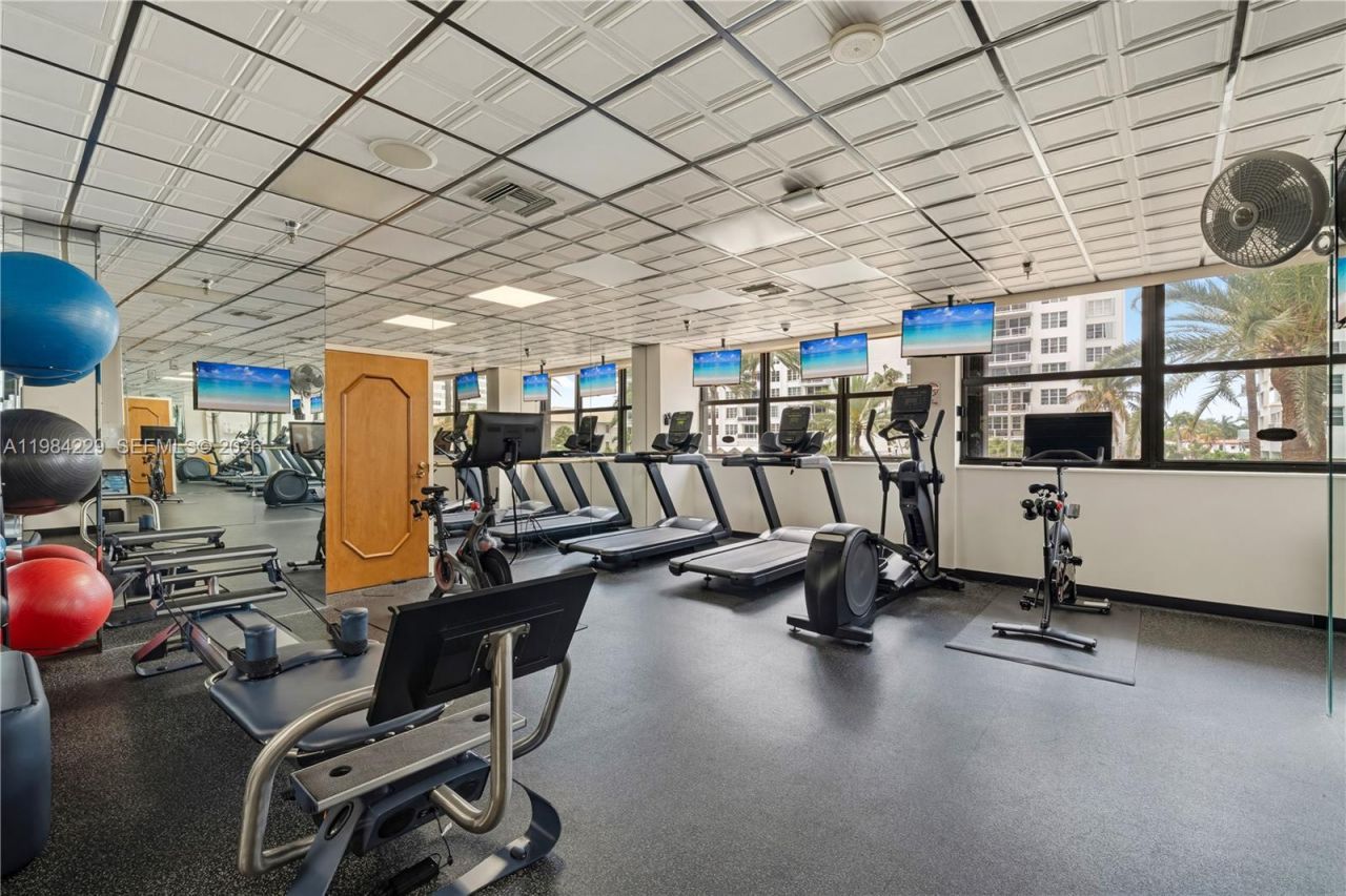 5757 Collins Ave, Unit 707, Miami Beach, FL 33140 Photo