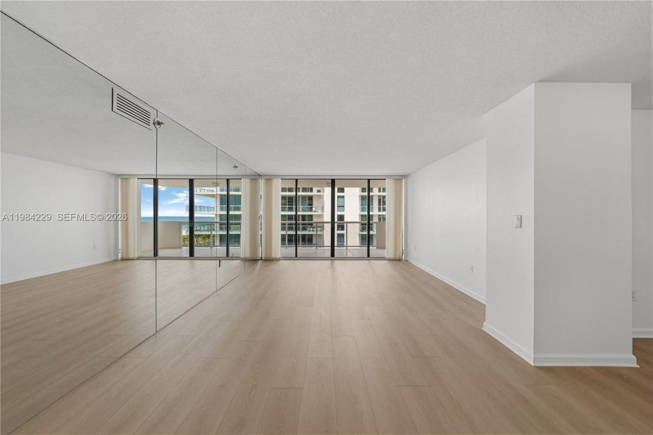 5757 Collins Ave, Unit 707, Miami Beach, FL 33140 Photo