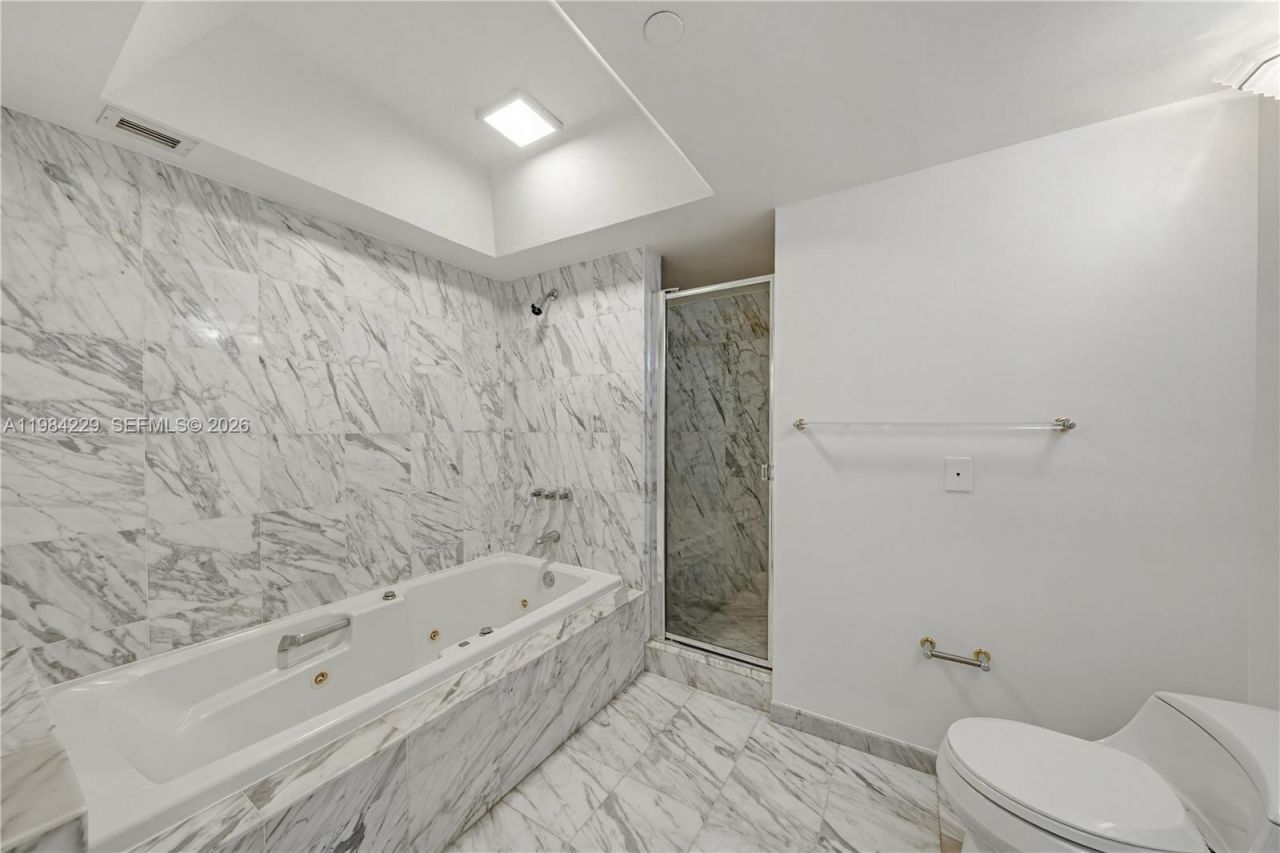 5757 Collins Ave, Unit 707, Miami Beach, FL 33140 Photo