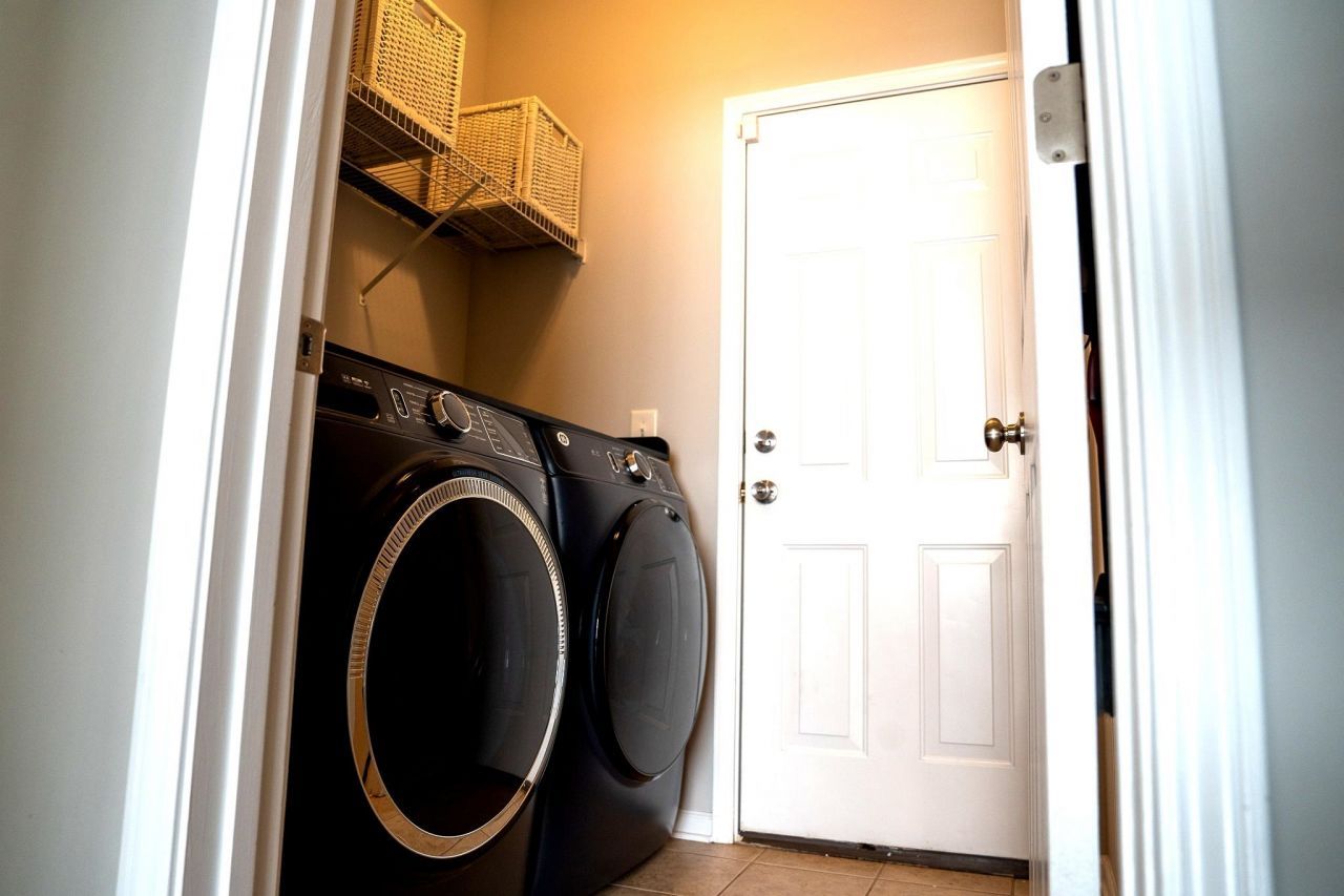 2039 Chadbury Ln. Photo 16