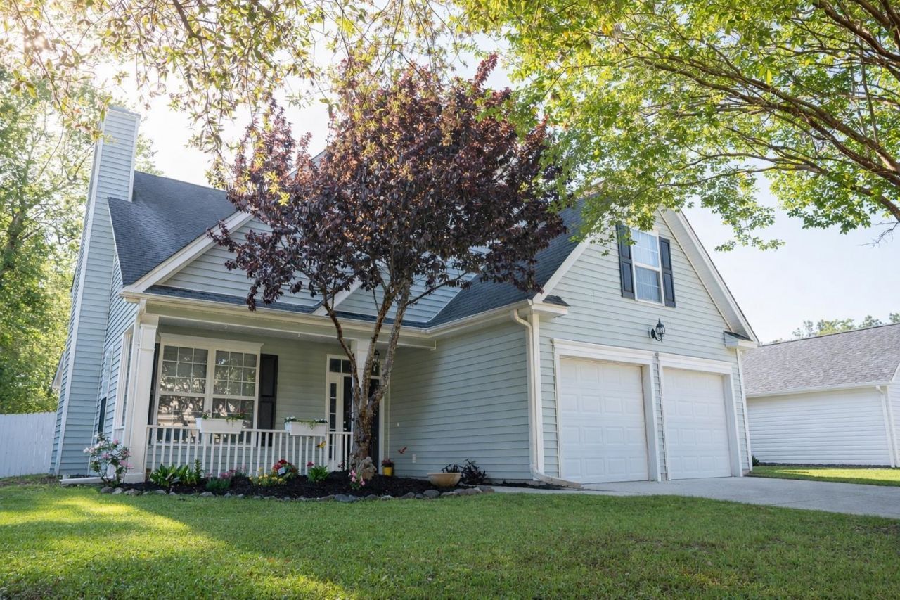 2039 Chadbury Ln. Photo 3