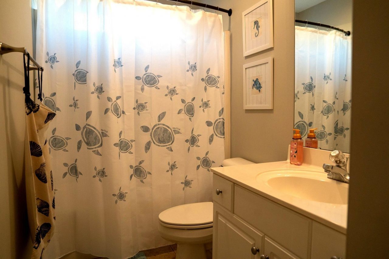 2039 Chadbury Ln. Photo 33