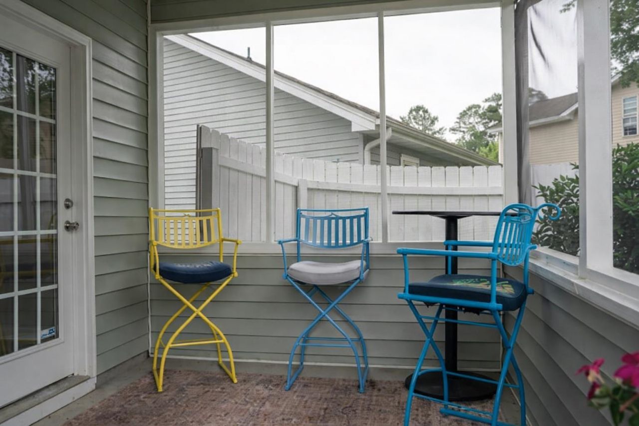 2039 Chadbury Ln. Photo 37