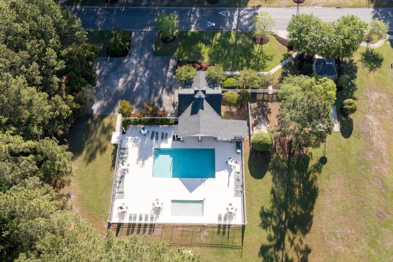 2039 Chadbury Ln. Photo 46