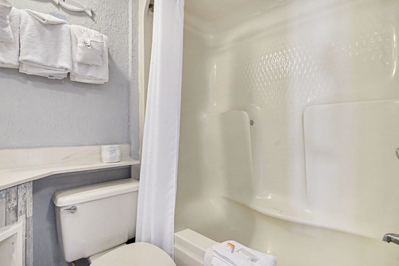 2406 N Ocean Blvd.  Photo 15