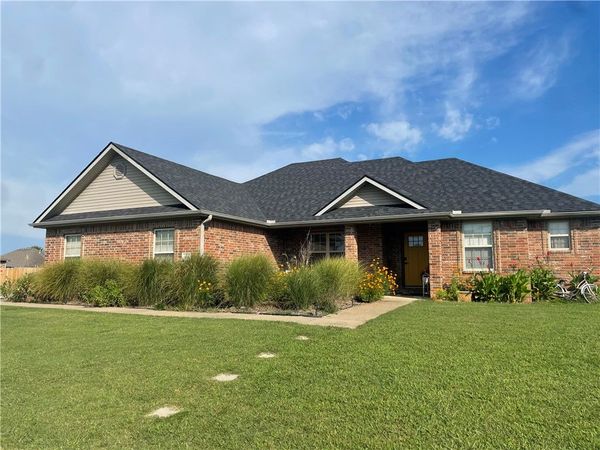 706 Sedgwick Drive, Prairie Grove, AR 72753