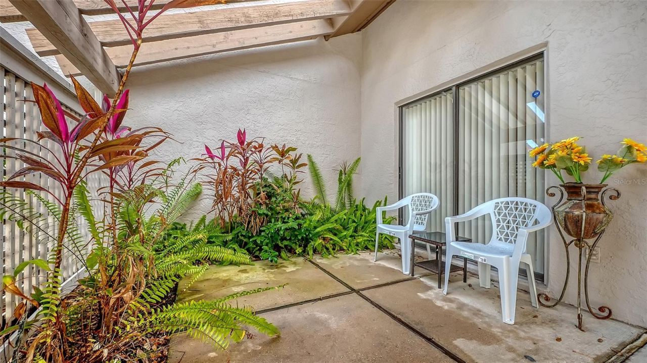 4557 Kingsmere , Unit 23, Sarasota, FL 34235 Photo