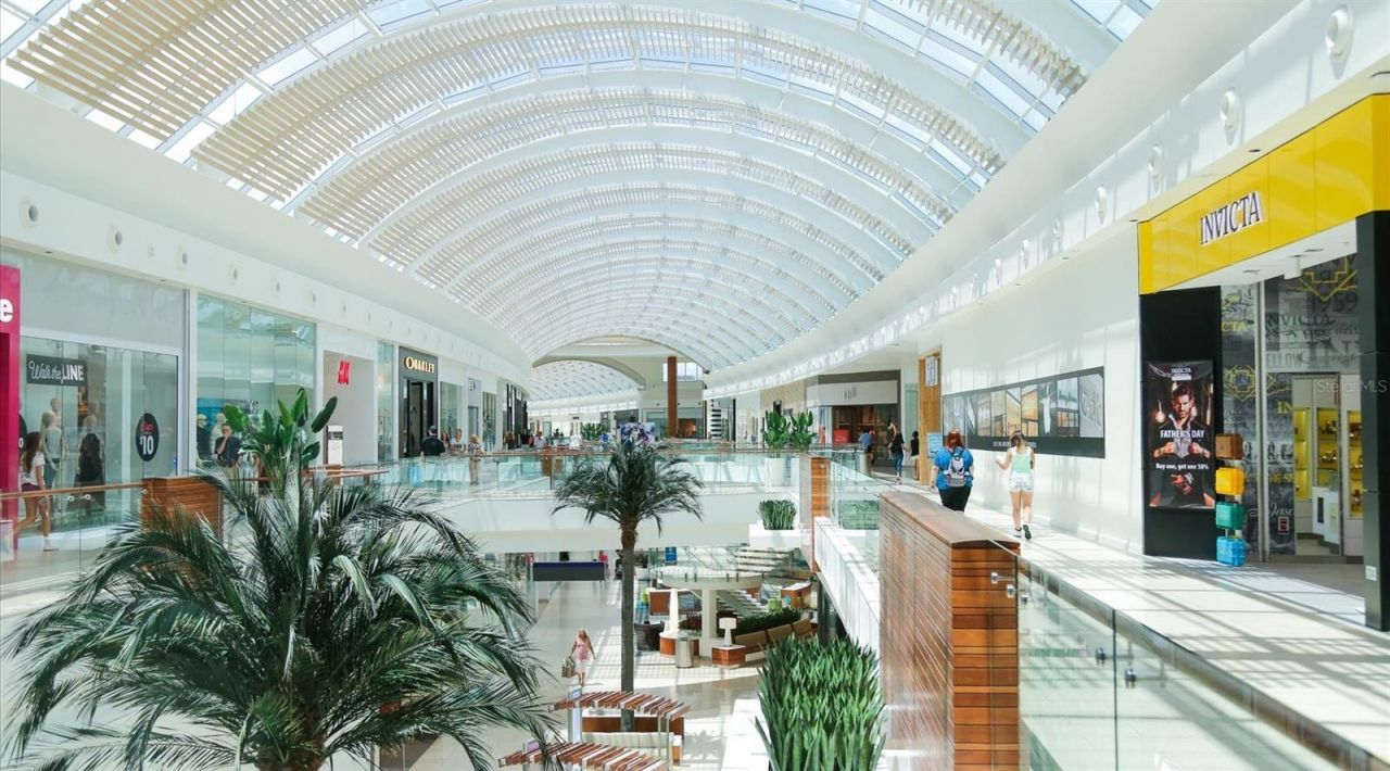 4557 Kingsmere , Unit 23, Sarasota, FL 34235 Photo