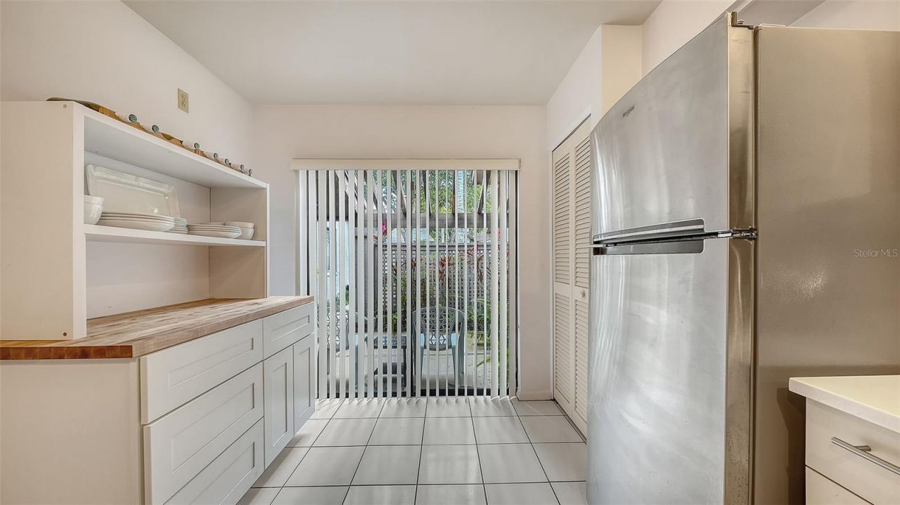 4557 Kingsmere , Unit 23, Sarasota, FL 34235 Photo