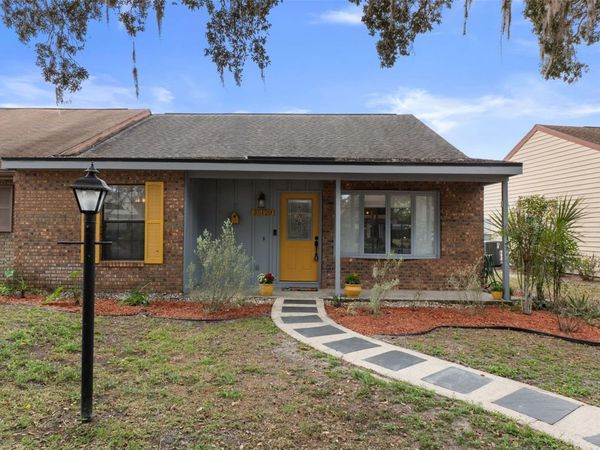 35120 WHISPERING OAKS BOULEVARD , DADE CITY, FL 33523