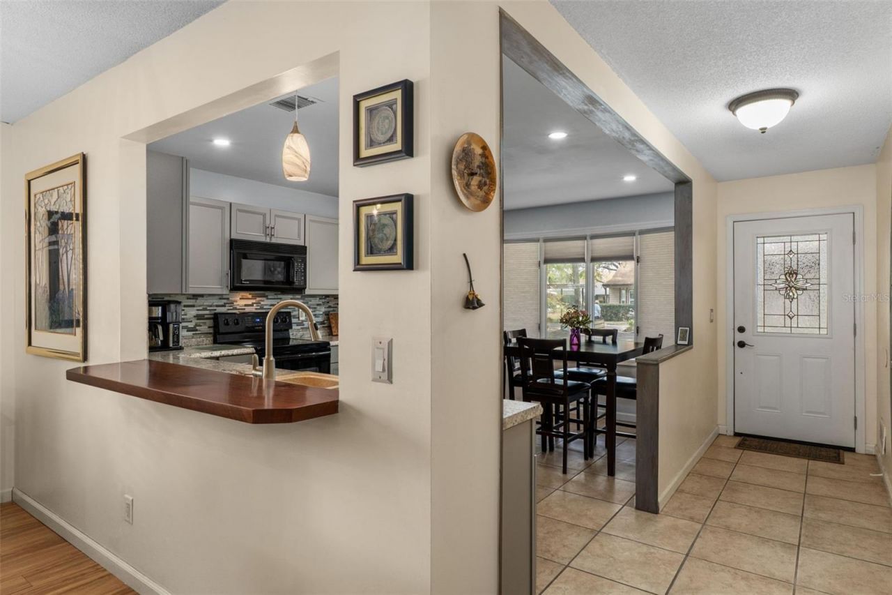 35120 Whispering Oaks Boulevard , Dade City, FL 33523 Photo