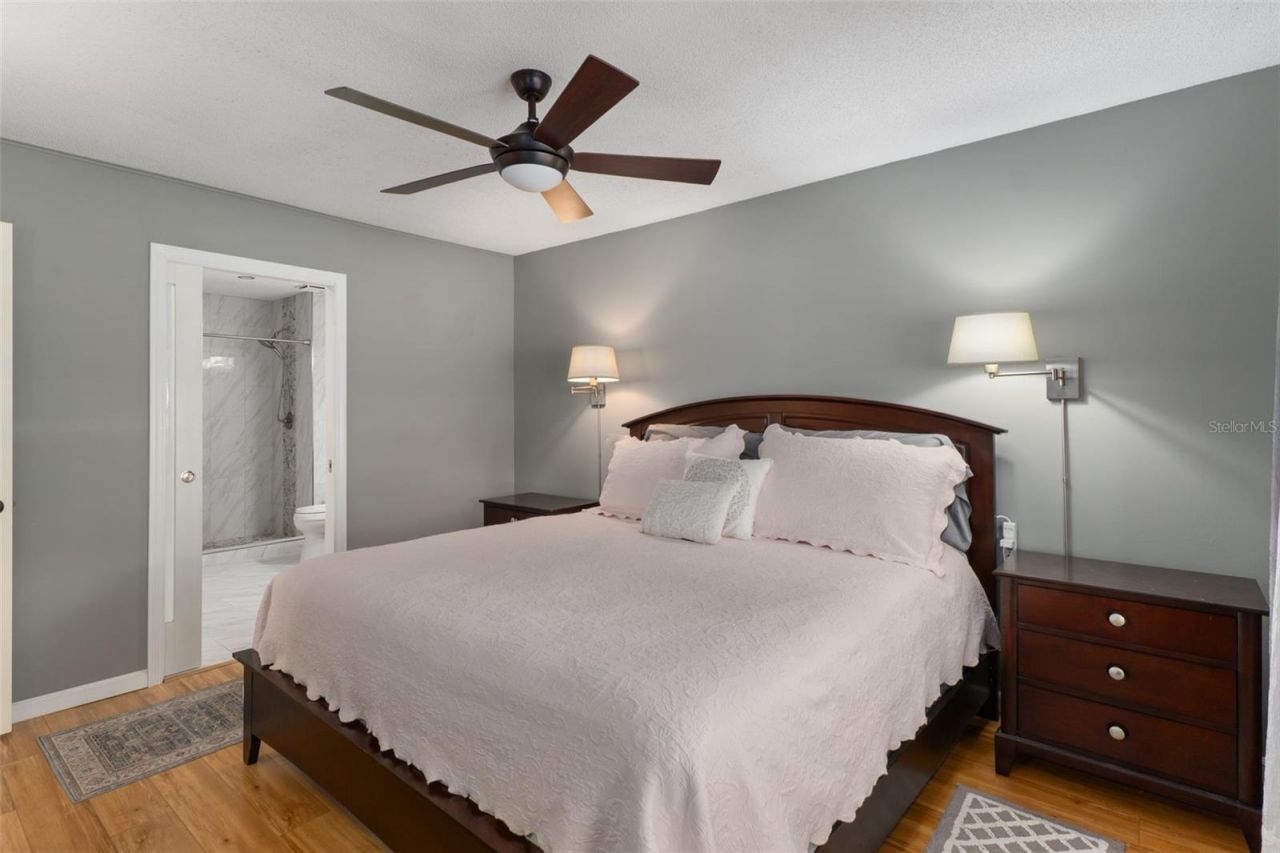 35120 Whispering Oaks Boulevard , Dade City, FL 33523 Photo