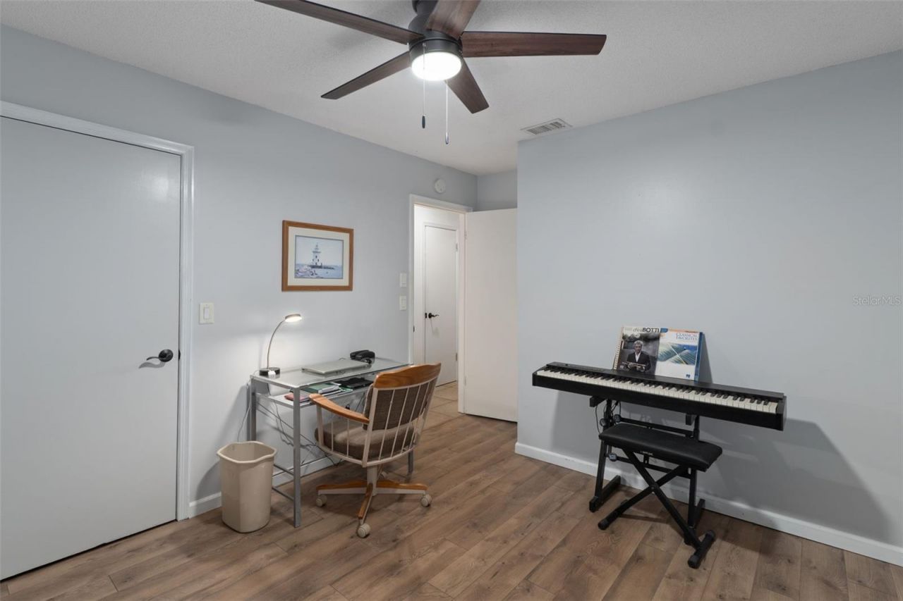 35120 Whispering Oaks Boulevard , Dade City, FL 33523 Photo