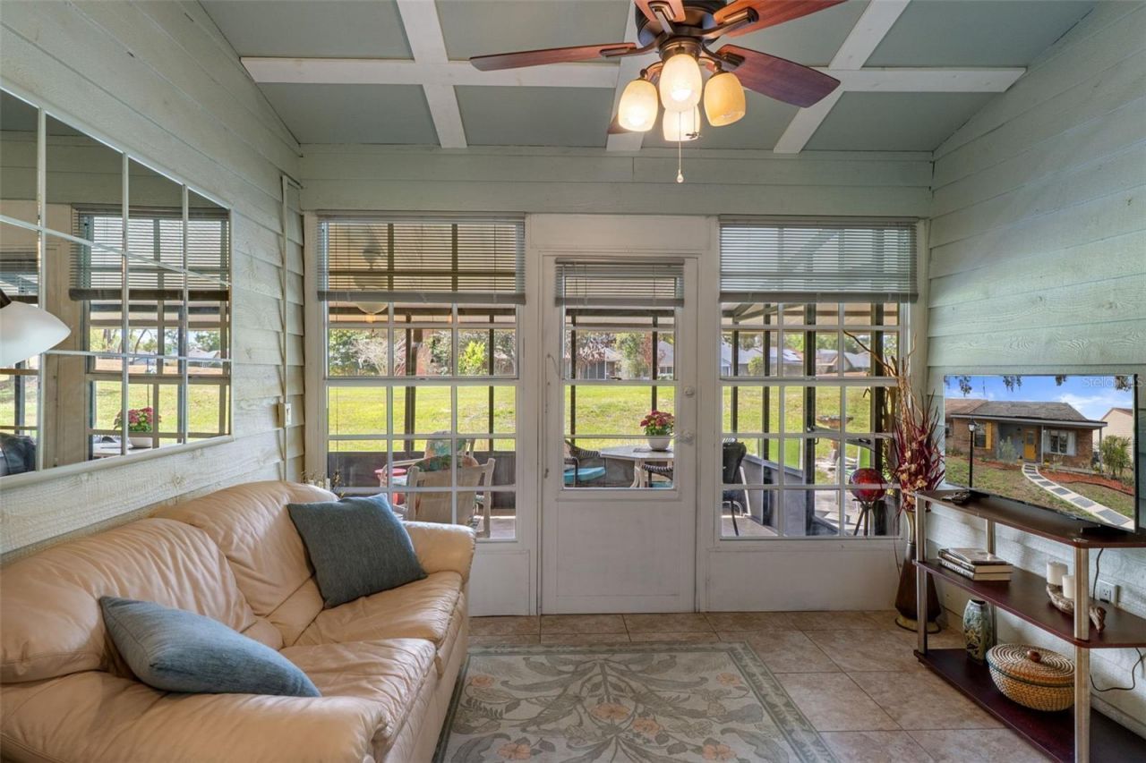 35120 Whispering Oaks Boulevard , Dade City, FL 33523 Photo