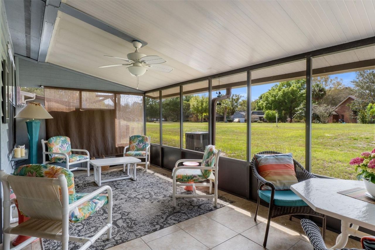 35120 Whispering Oaks Boulevard , Dade City, FL 33523 Photo