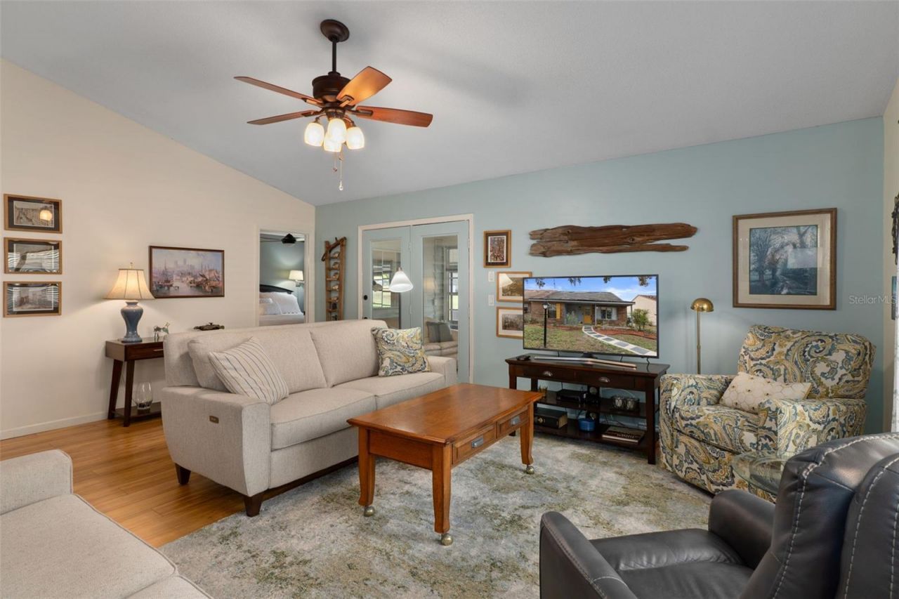 35120 Whispering Oaks Boulevard , Dade City, FL 33523 Photo