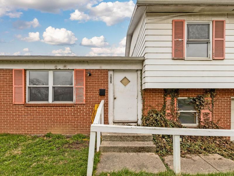 3415 Southfield Drive E, Columbus, OH 43207 Photo 2