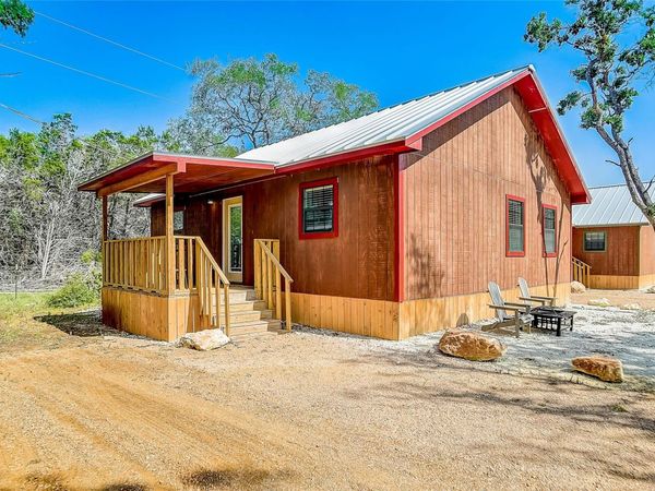 1374 Forest View DR, Unit 1, Blanco, TX 78606