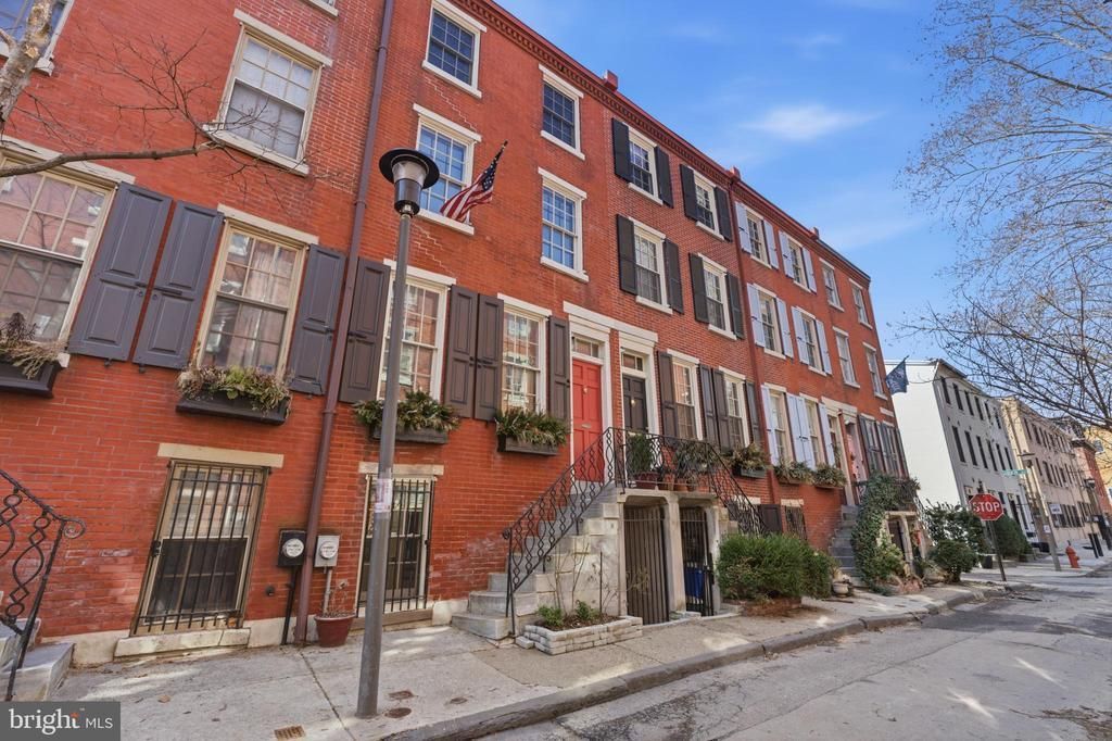 1918 Waverly Street, Philadelphia, PA 19146 Main Photo