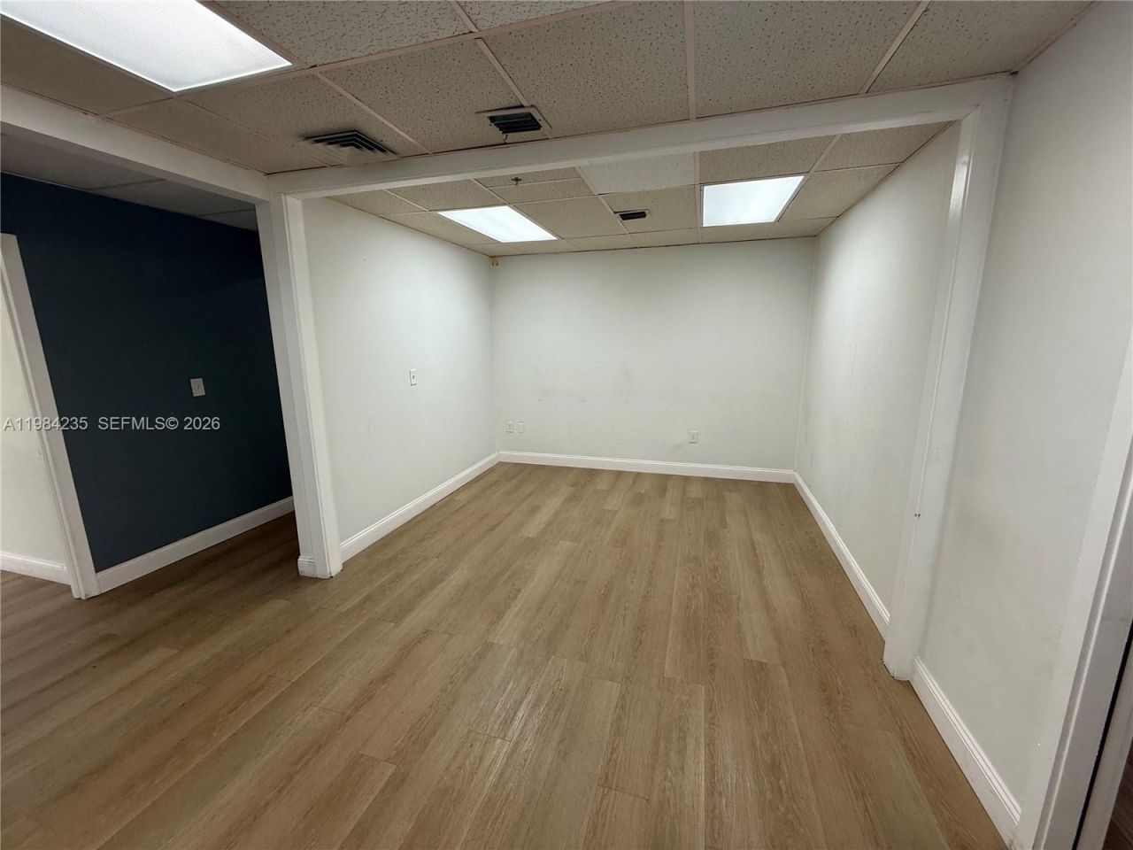 810 NE 125th St , North Miami, FL 33161 Photo