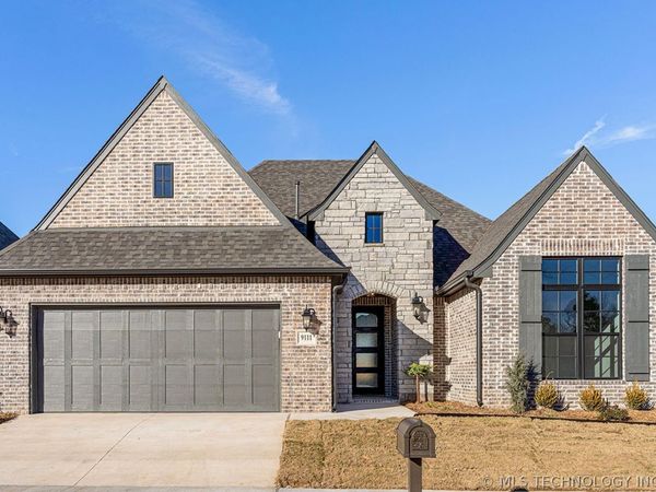 9111 E 62nd Court S, Tulsa, OK 74133