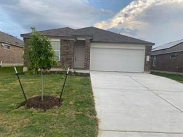 329 Escondido CIR, San Marcos, TX 78666