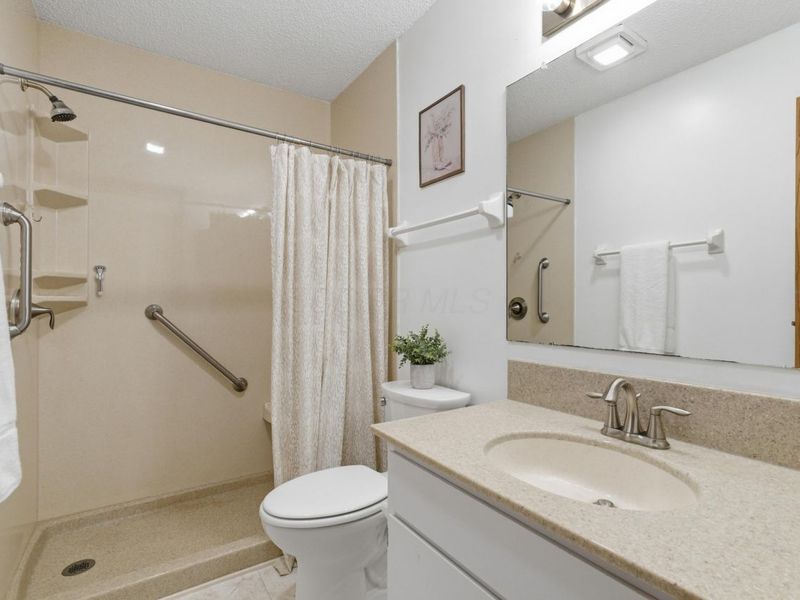 5082 Singleton Drive, Unit 29C, Hilliard, OH 43026 Photo 17