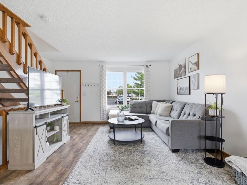 5082 Singleton Drive, Unit 29C, Hilliard, OH 43026 Photo 2