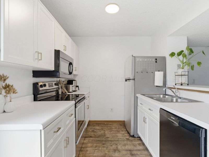 5082 Singleton Drive, Unit 29C, Hilliard, OH 43026 Photo 8