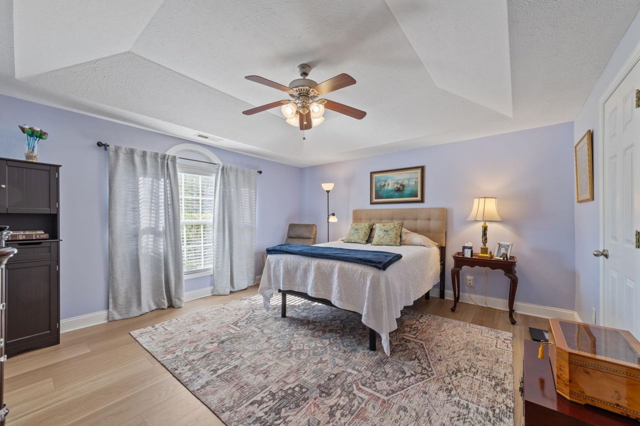 1508 Odiham Pl. Photo 12