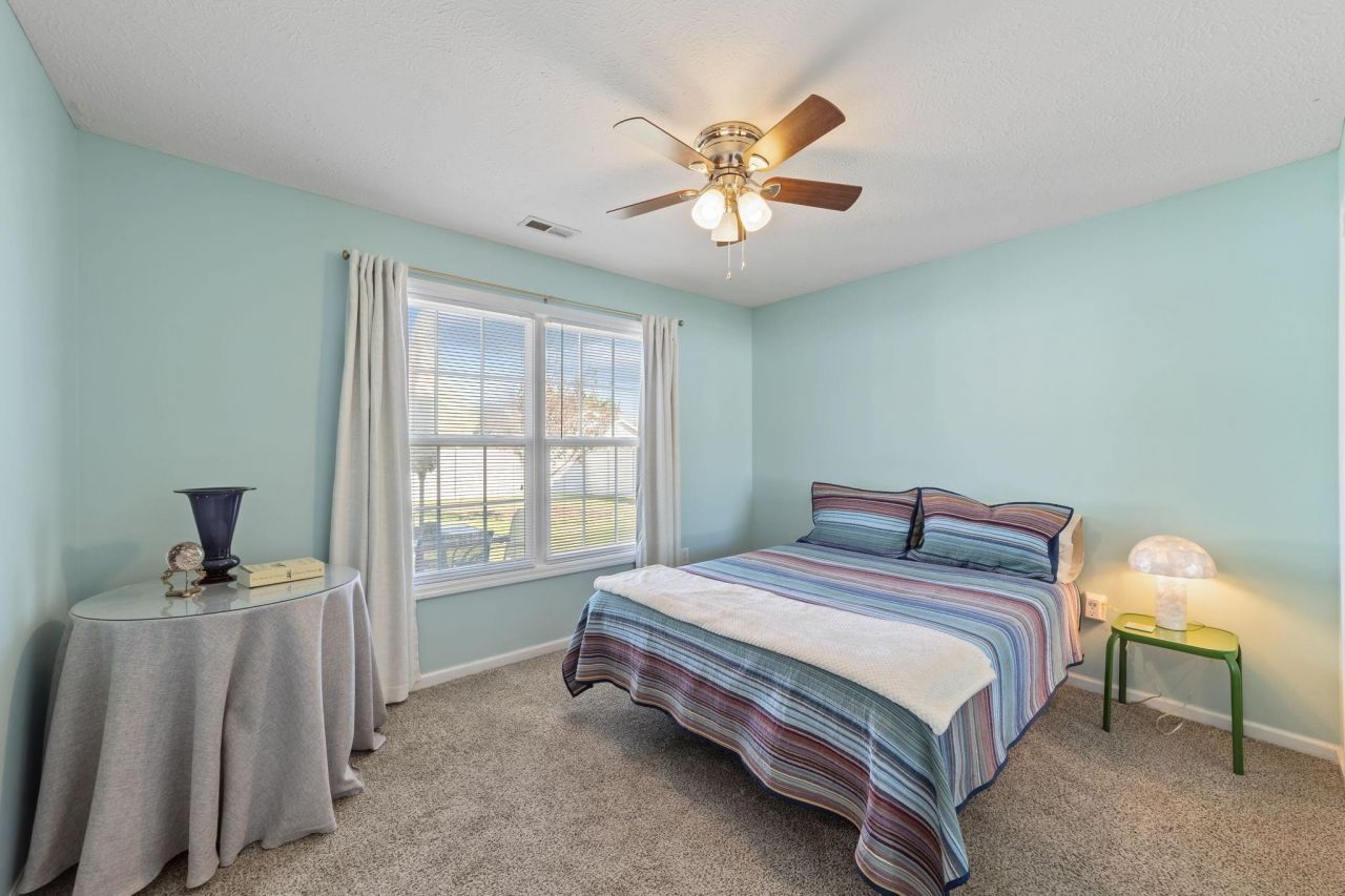 1508 Odiham Pl. Photo 18