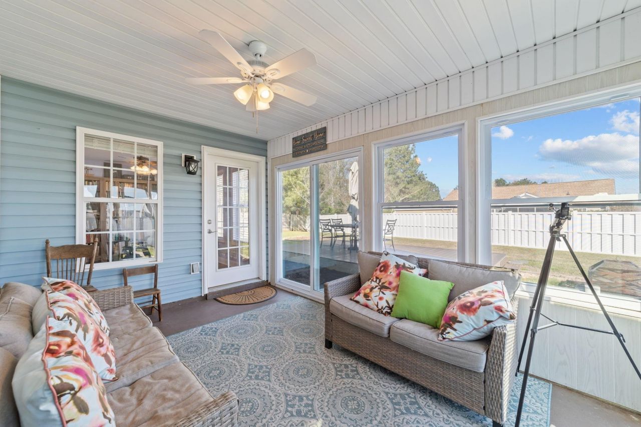 1508 Odiham Pl. Photo 21