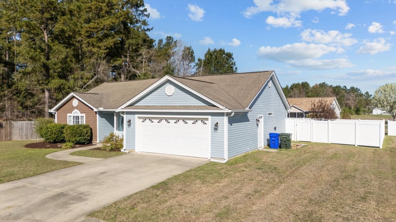 1508 Odiham Pl. Photo 32