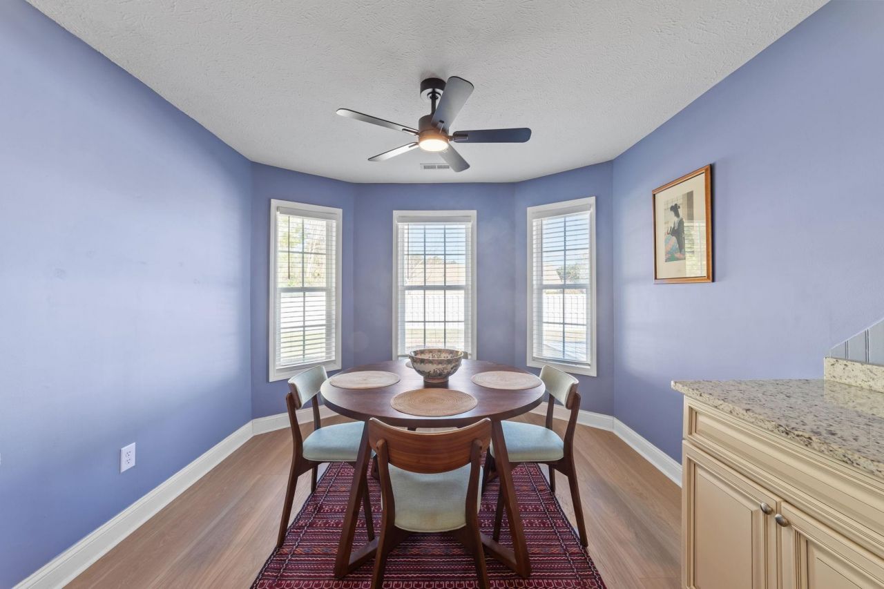 1508 Odiham Pl. Photo 8