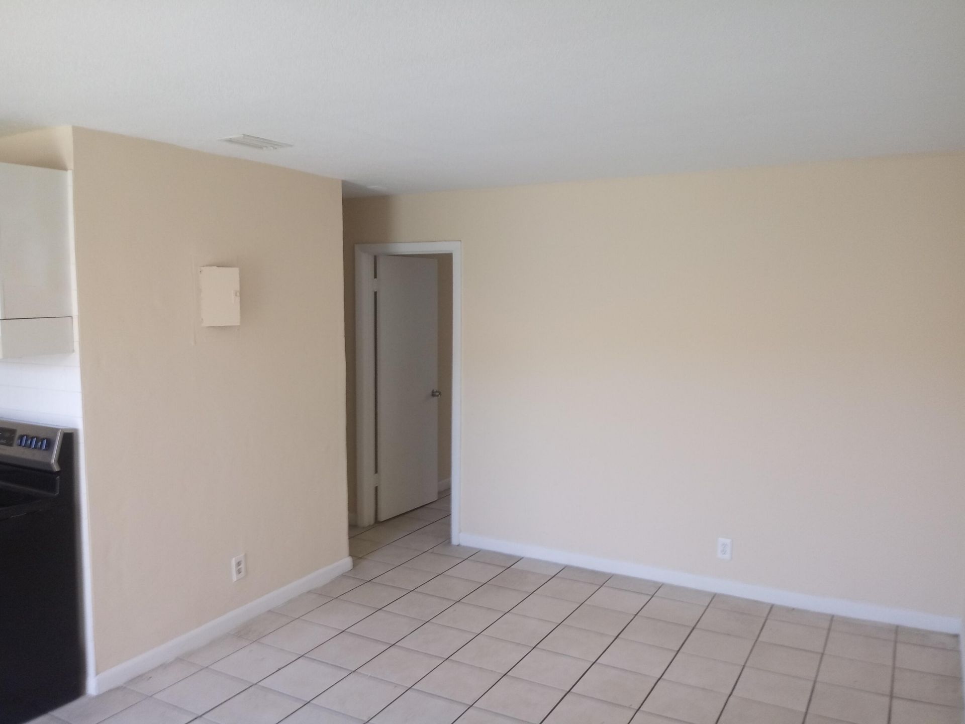 1011 NW 8th Street, Unit 3, Hallandale Beach, FL 33009 Photo